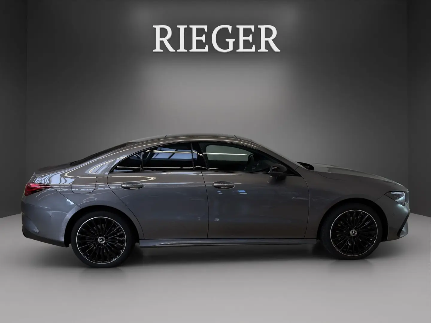 CLA 250 e AMG Pano HUD NIGHT Multibeam  MEMORY