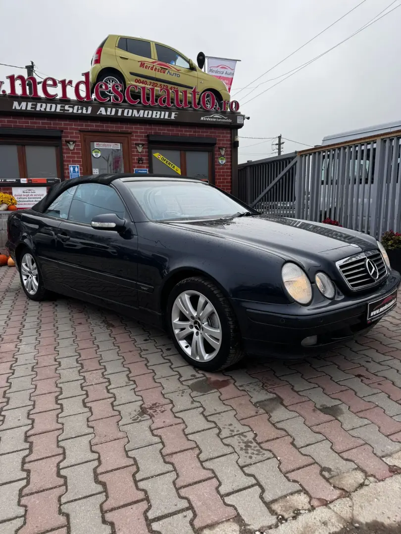 Mercedes-Benz CLK 230 2001 2.3L Benzină