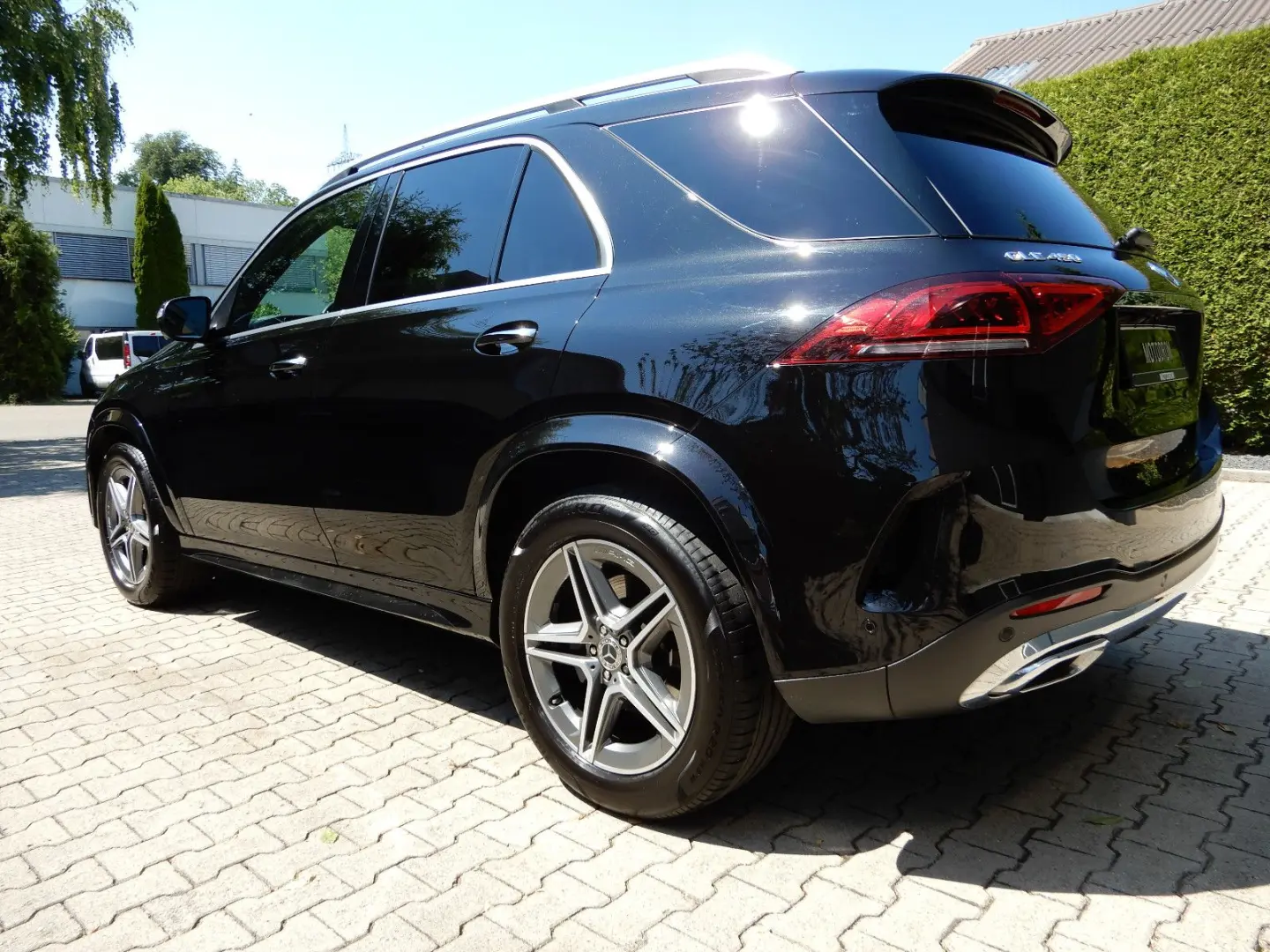 GLE 450 7-SITZE AIR BURM PANO DISTR AMG-LINE