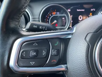 Wrangler UNLIMITED SAHARA SKY ONE KAMERA NAVI