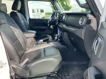 Wrangler UNLIMITED SAHARA SKY ONE KAMERA NAVI