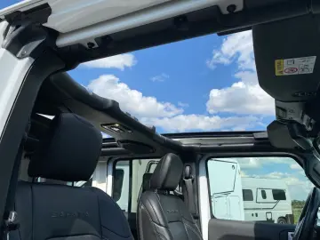 Wrangler UNLIMITED SAHARA SKY ONE KAMERA NAVI