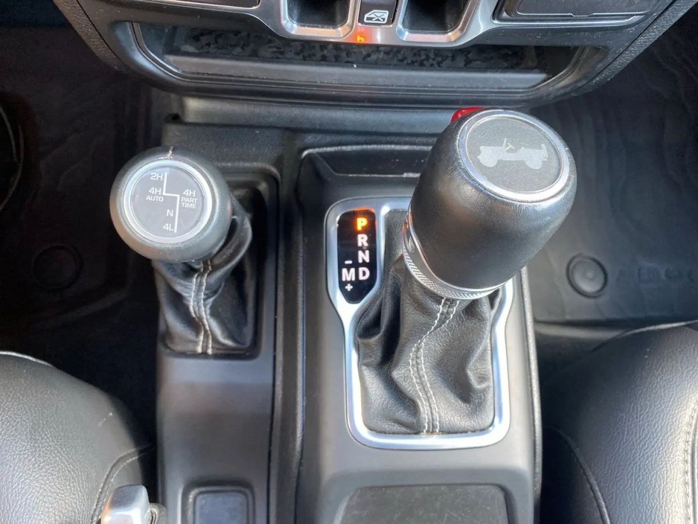 Wrangler UNLIMITED SAHARA SKY ONE KAMERA NAVI