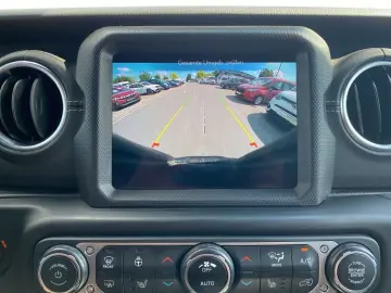 Wrangler UNLIMITED SAHARA SKY ONE KAMERA NAVI