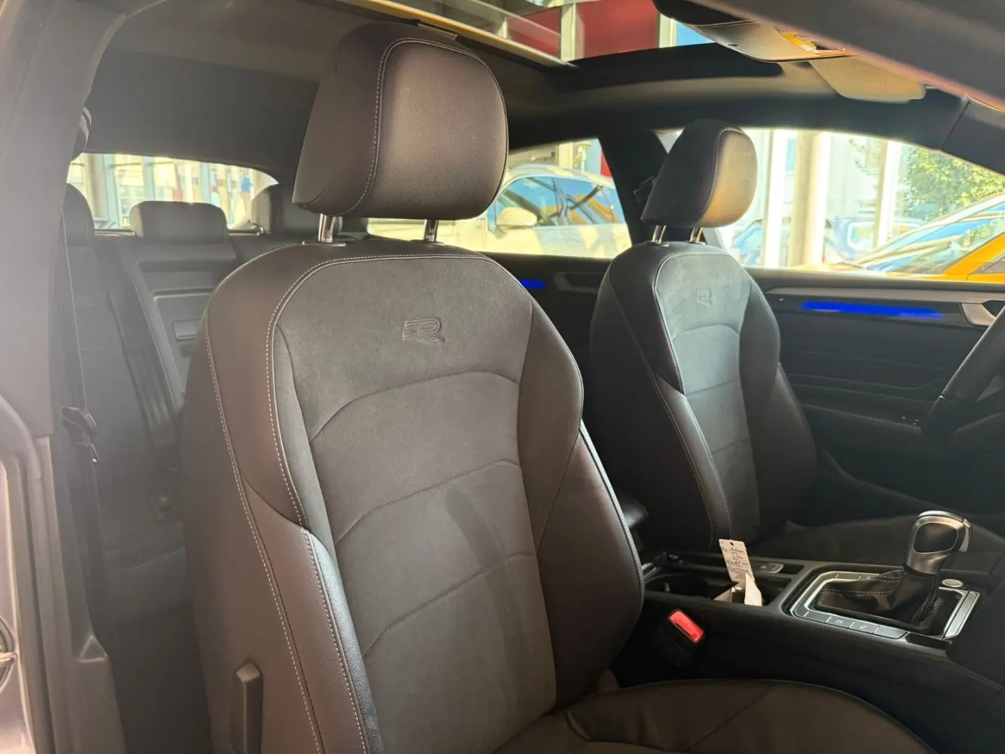 Arteon R-Line eHybrid ASSIST LED PANO SHZ SPORT