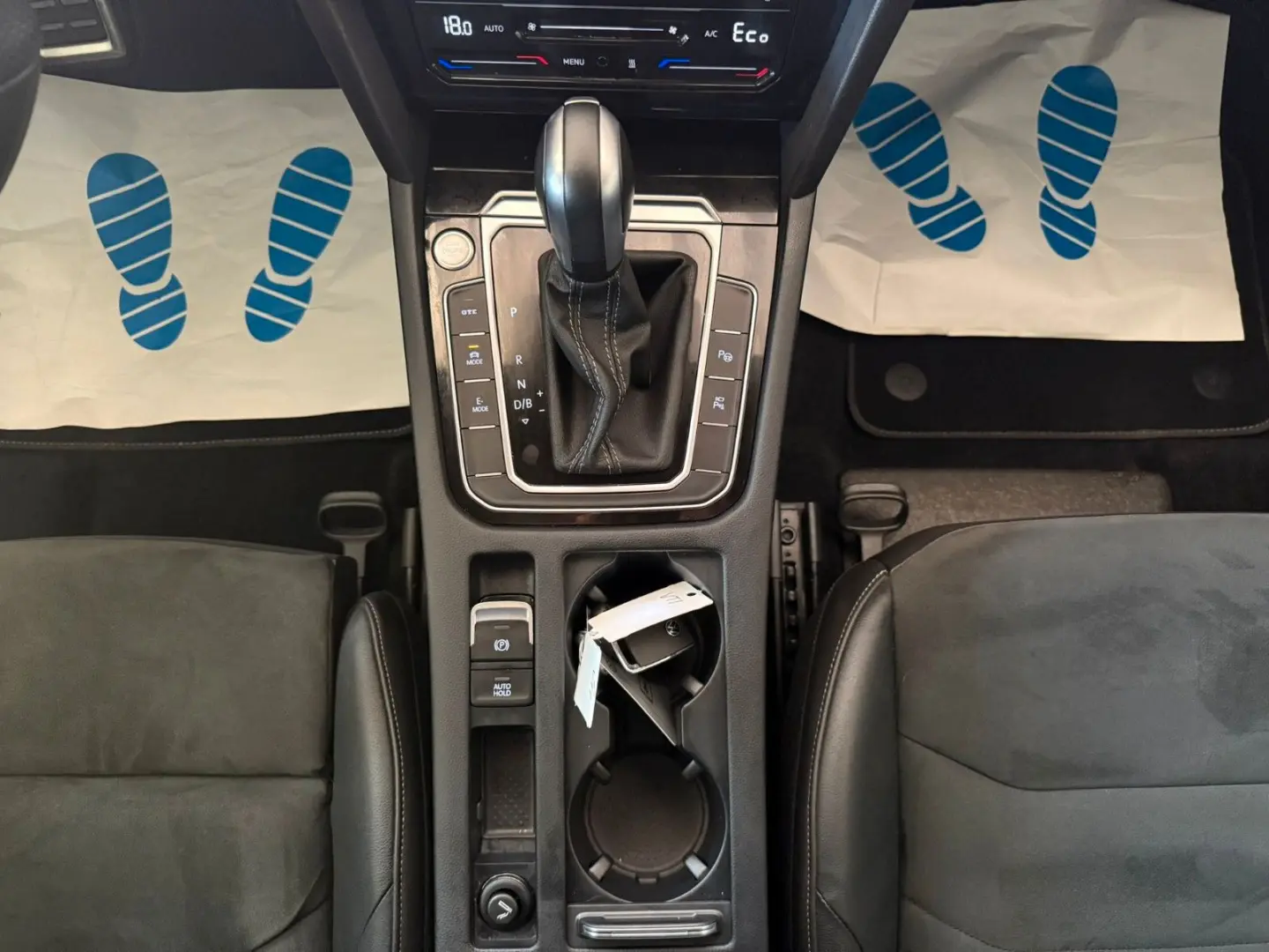 Arteon R-Line eHybrid ASSIST LED PANO SHZ SPORT