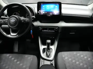 TOYOTA YARIS HYB ECO AT