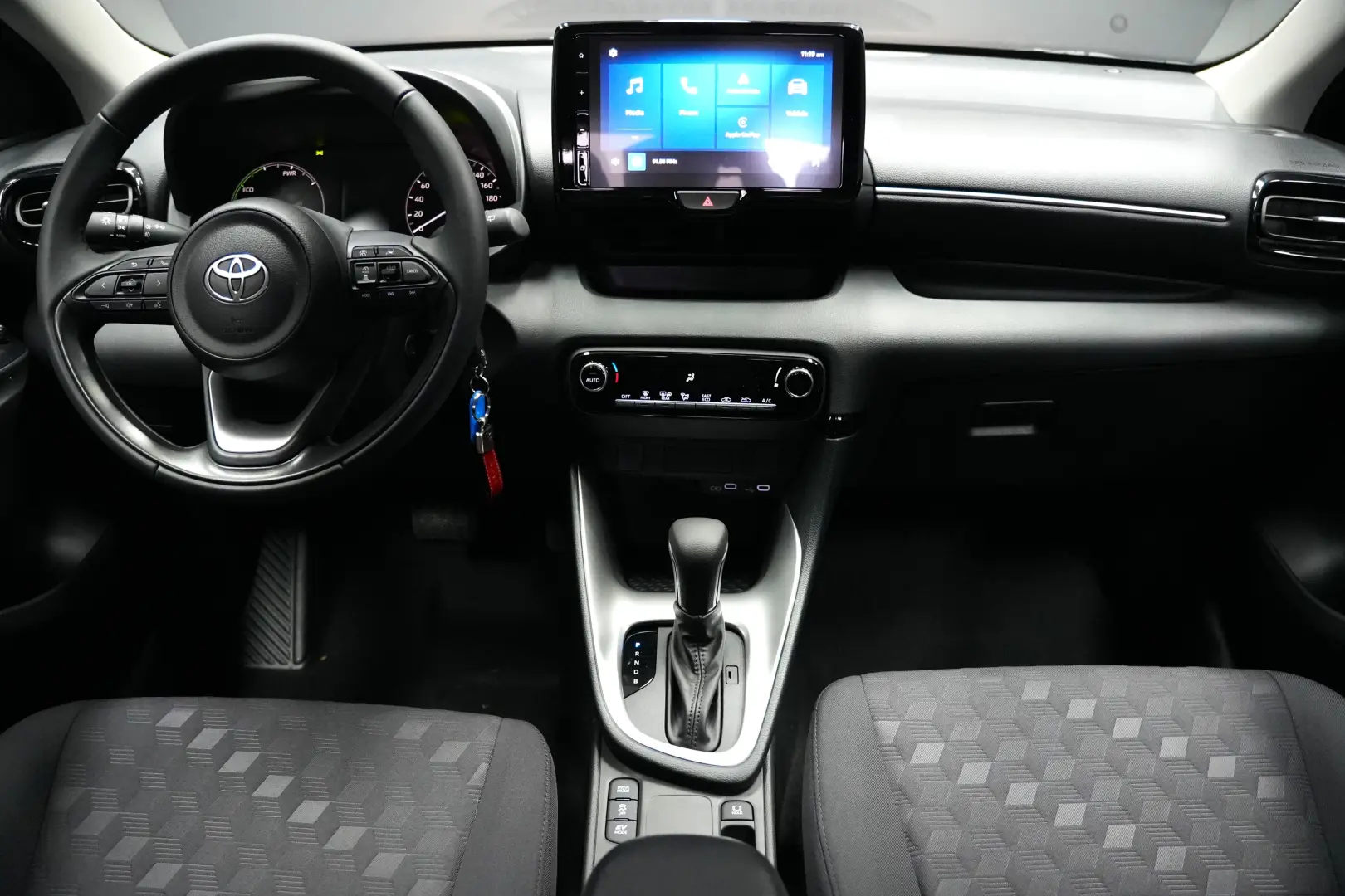 TOYOTA YARIS HYB ECO AT