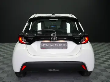 TOYOTA YARIS HYB ECO AT