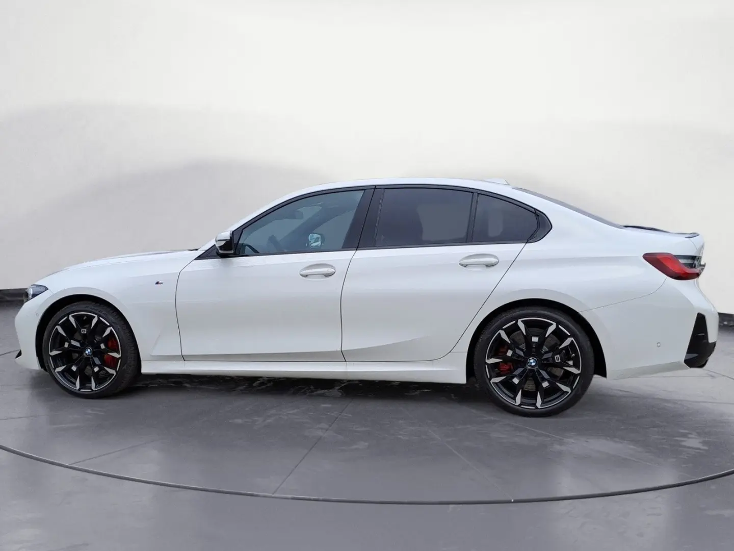 320d xDrive Limousine AHK M-Sport Innovation