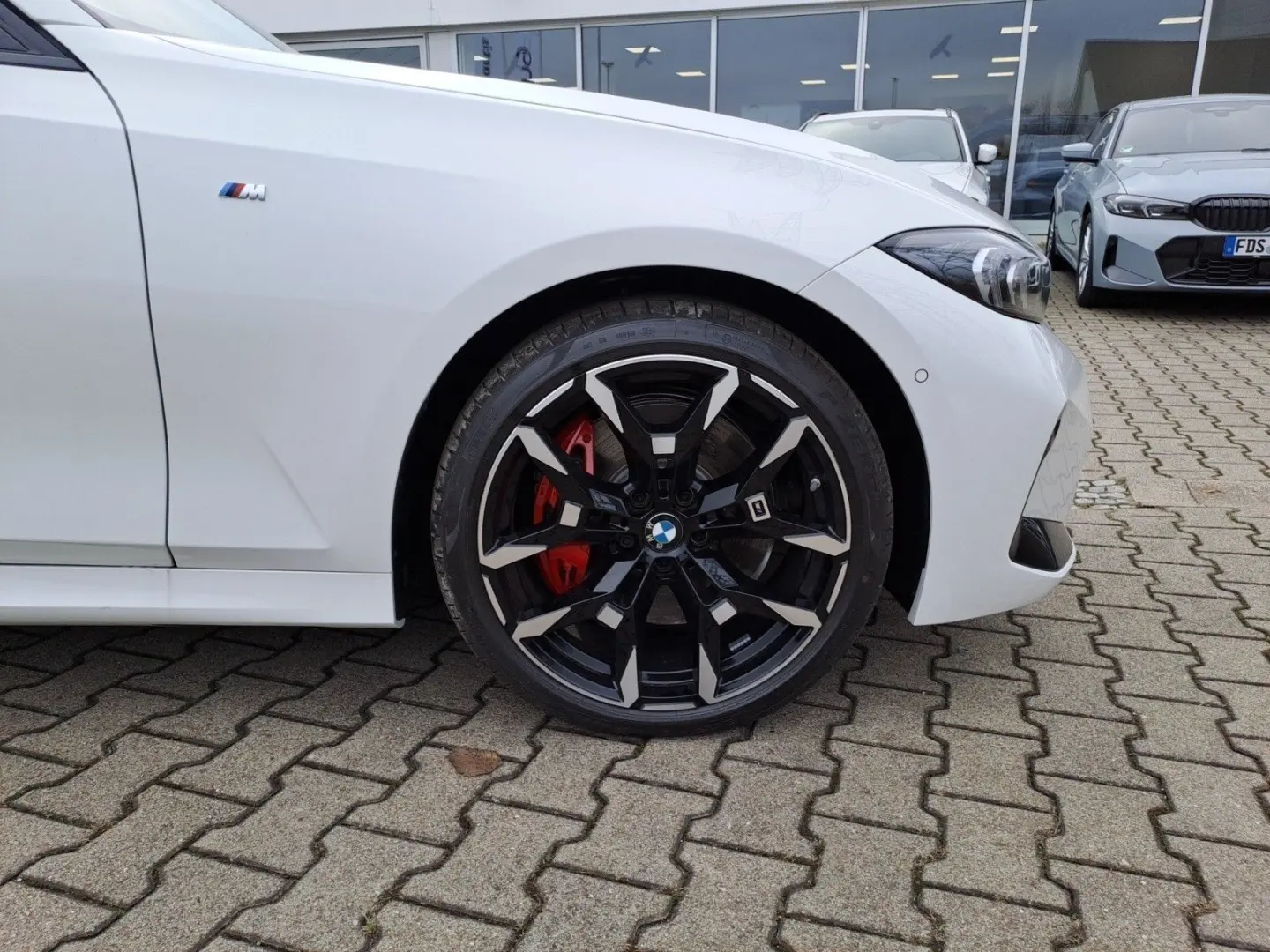 320d xDrive Limousine AHK M-Sport Innovation