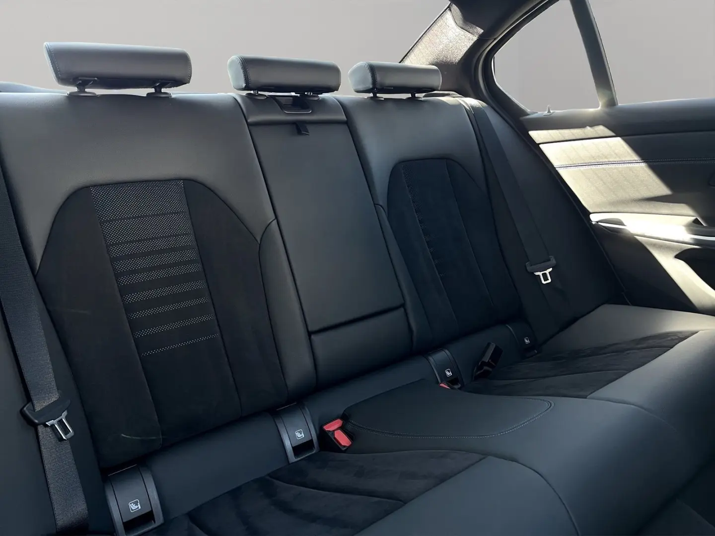 330i Limousine M SPORTPAKET  FROZEN PURE GREY