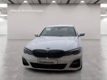 330d xDrive Limousine M Sport AHK Laser PDC LED