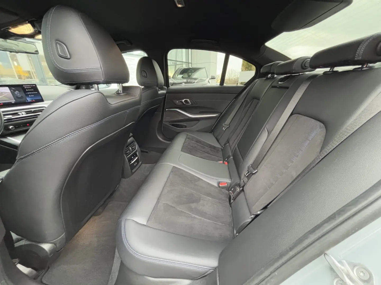 BMW Seria 3 - 330e Xdrive