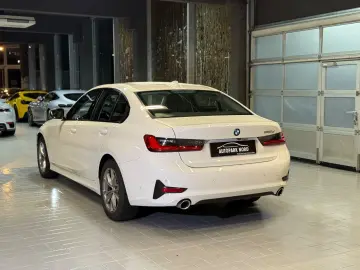 320d Lim. Sport Line Aut. LED~KAMERA360~AHK~SPUR