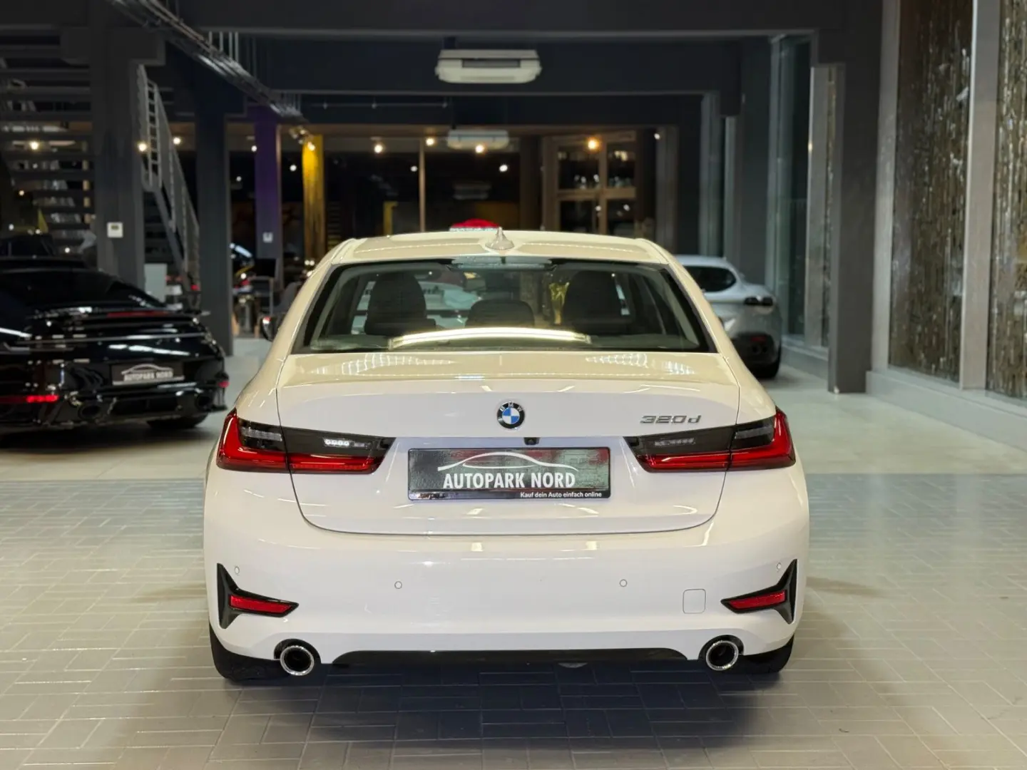 320d Lim. Sport Line Aut. LED~KAMERA360~AHK~SPUR