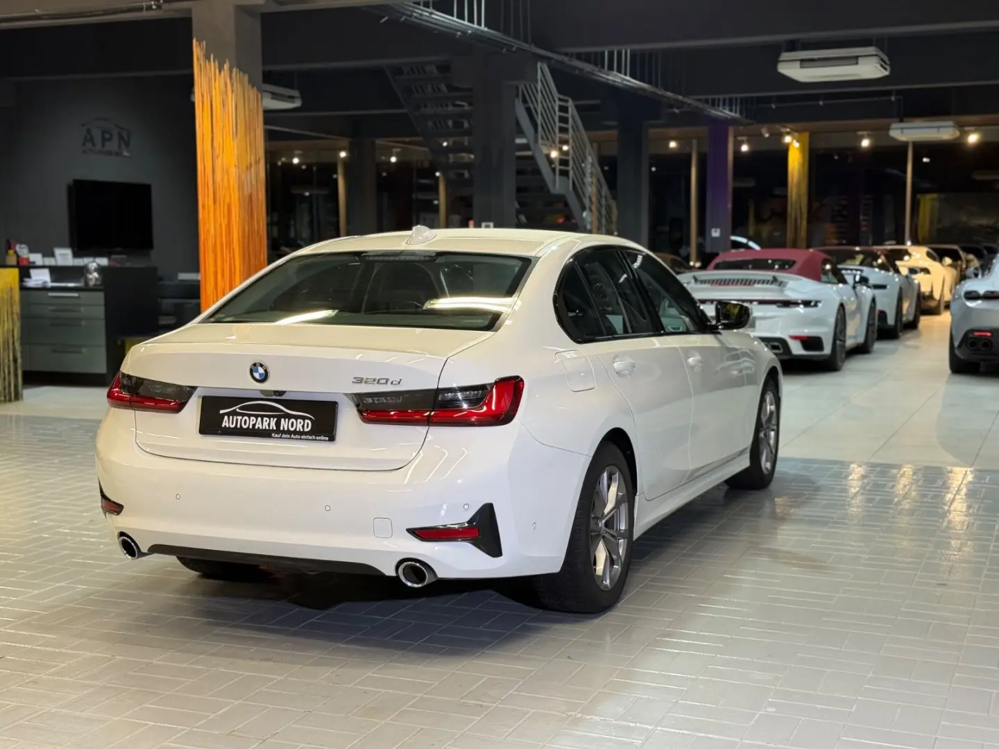 320d Lim. Sport Line Aut. LED~KAMERA360~AHK~SPUR