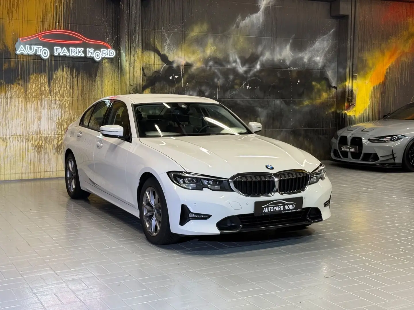 320d Lim. Sport Line Aut. LED~KAMERA360~AHK~SPUR