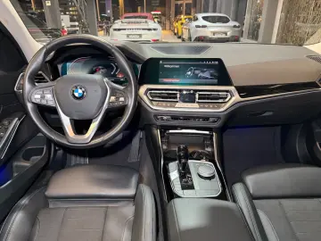 320d Lim. Sport Line Aut. LED~KAMERA360~AHK~SPUR