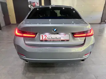 320 i Limousine  HEAD-UP   KAMERA   MEMORY   LED