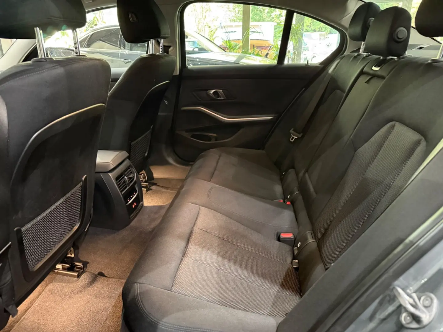 320 i Limousine  HEAD-UP   KAMERA   MEMORY   LED