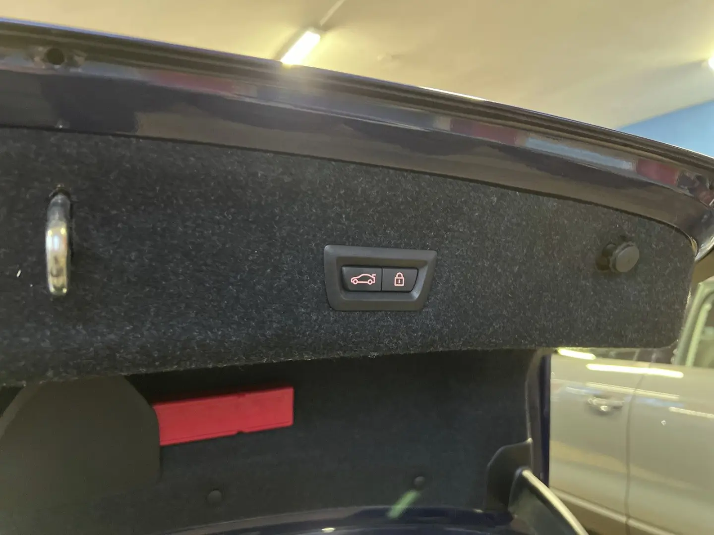 320 d Lim. Aut. ACC LASER 360  HEAD-UP TOTWINKEL