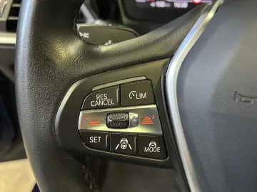 320 d Lim. Aut. ACC LASER 360  HEAD-UP TOTWINKEL