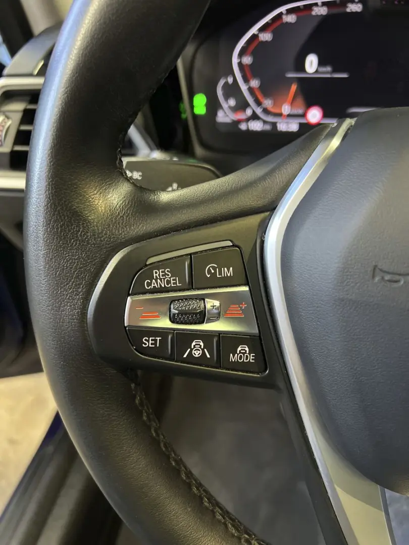 320 d Lim. Aut. ACC LASER 360  HEAD-UP TOTWINKEL