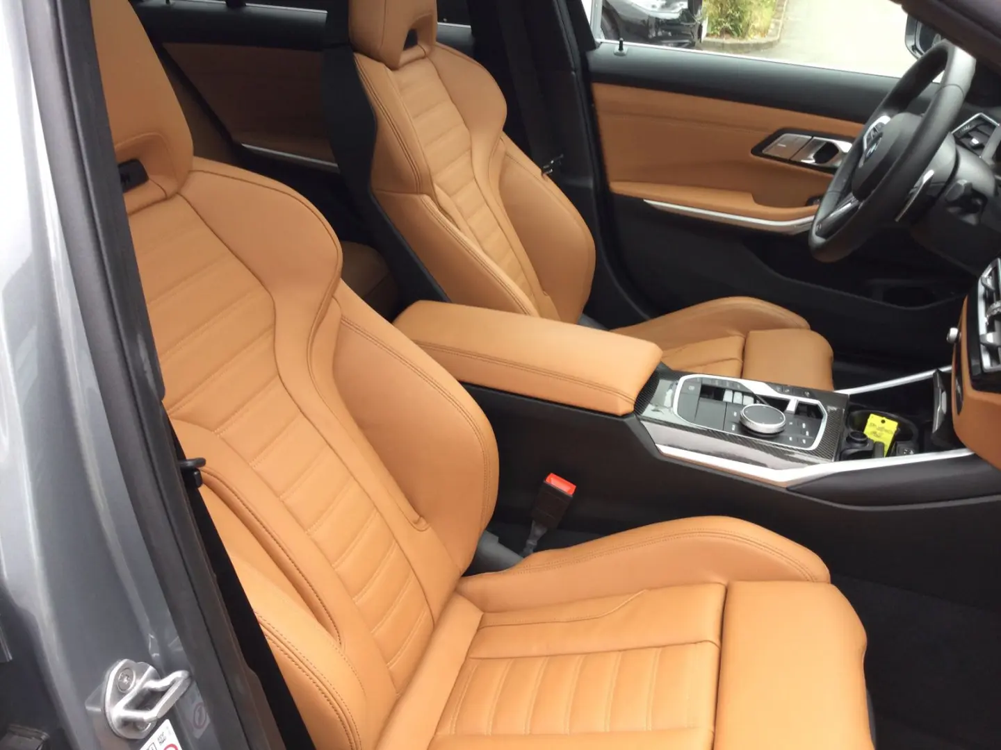 330i xDrive M SPORT LC PLUS LEDER GSD AKUSTIK  G