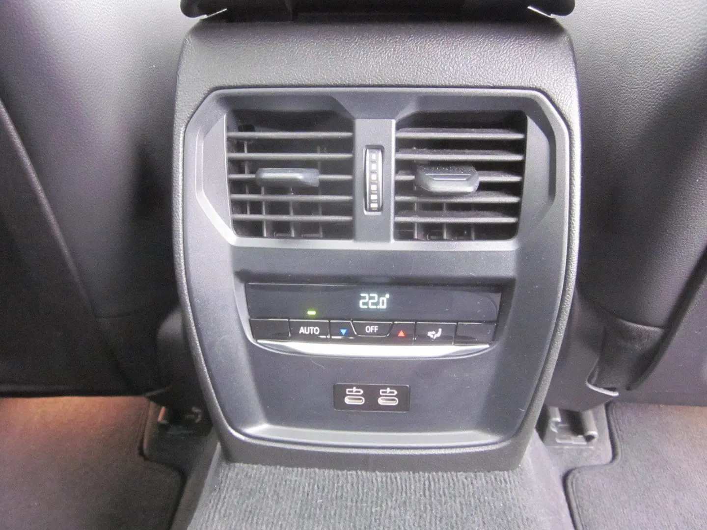 330i M SPORT PRO LC PROF AKUSTIK GSD AHK E-SITZE