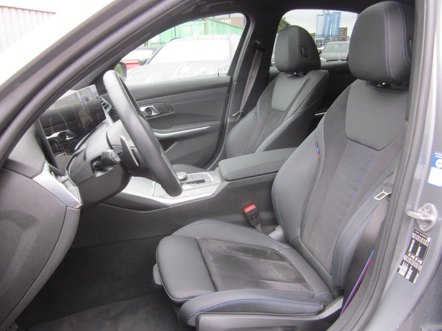 330i M SPORT PRO LC PROF AKUSTIK GSD AHK E-SITZE