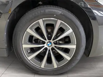 320i HIFI DAB AHK KLIMAAUTO. CARPLAY ALU 17