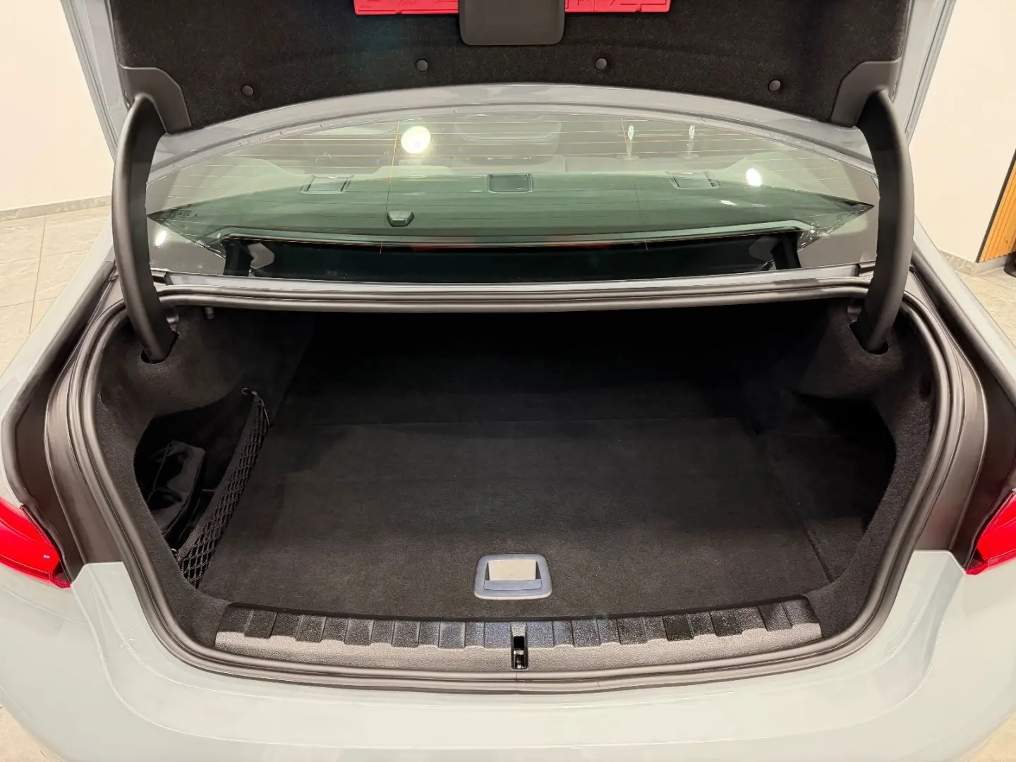 320 e M-Sportpaket Facelift HEAD-UP KAMERA LED