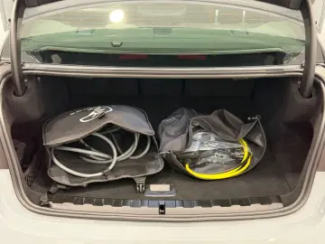 320 e M-Sportpaket Facelift HEAD-UP KAMERA LED