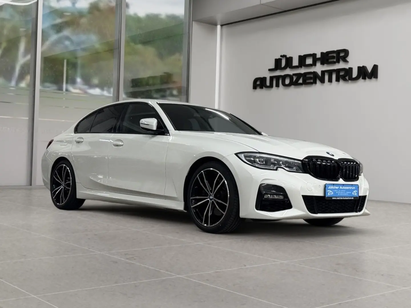 330i Automatik M-Sport  Komfortzugang  Scheckh.