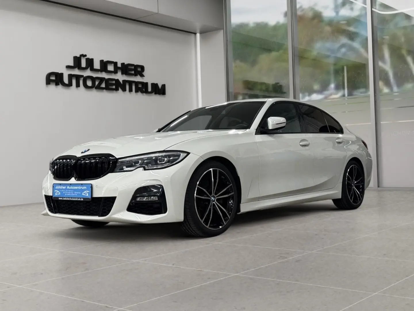 330i Automatik M-Sport  Komfortzugang  Scheckh.