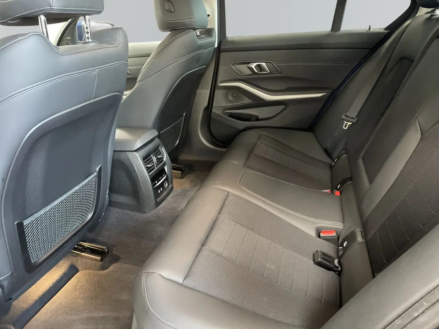 330e Advantage Line Sportsitze HUD DAB Professio