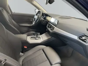 330e Advantage Line Sportsitze HUD DAB Professio