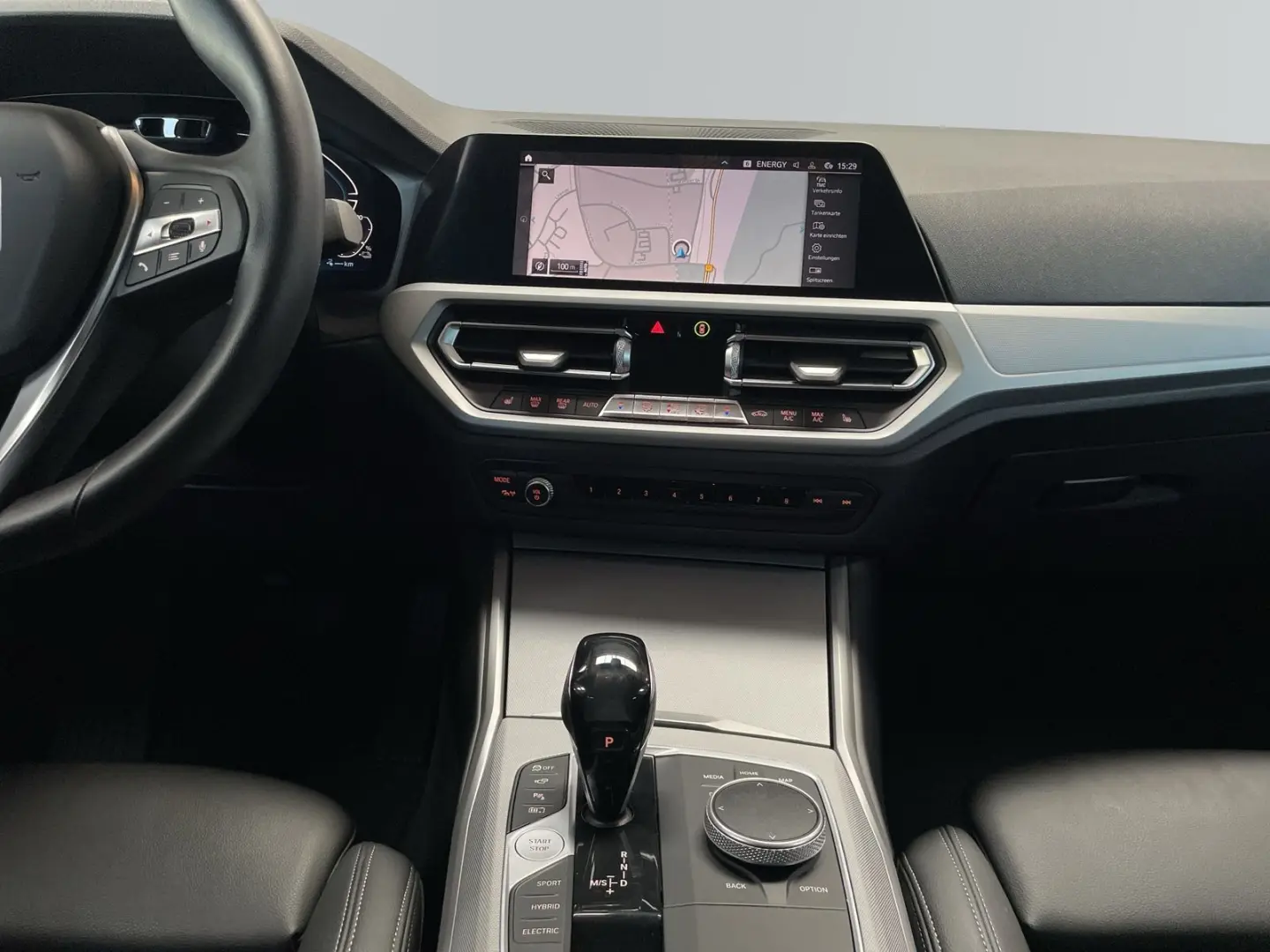 330e Advantage Line Sportsitze HUD DAB Professio