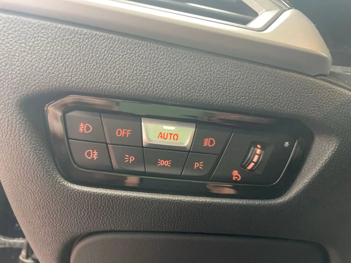 330e Advantage Line Sportsitze HUD DAB Professio