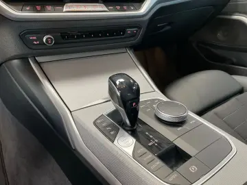 330e Advantage Line Sportsitze HUD DAB Professio