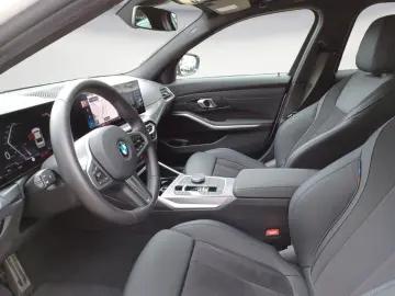 318i  MSport Shadow Klima DAB Navi LED PDC SHZ