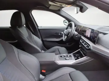 318i  MSport Shadow Klima DAB Navi LED PDC SHZ