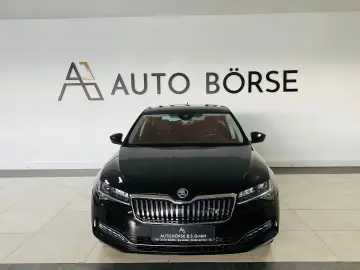 Superb Lim 2.0 TDI DSG STYLE NAVI ACC MATRIX AHK