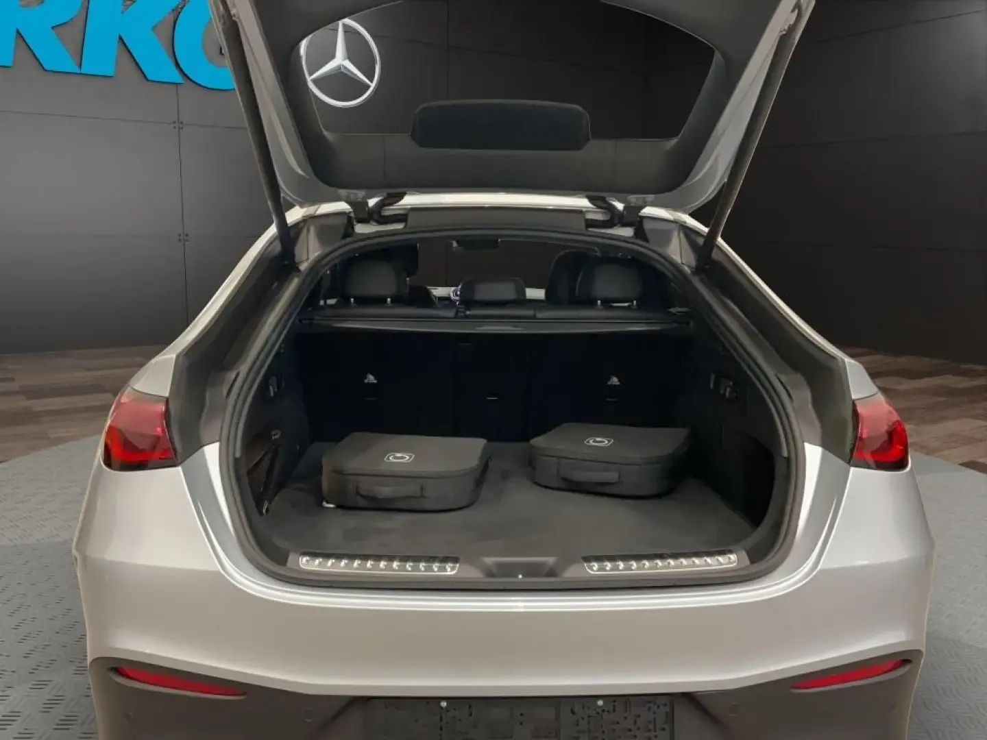 GLC 300 e 4M Coupé AMG NIGHT PANORAMA SITZKLIMA