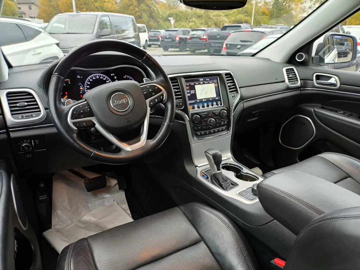 Grand Cherokee 3.0 CRD Summit LEDER NAVI PDC