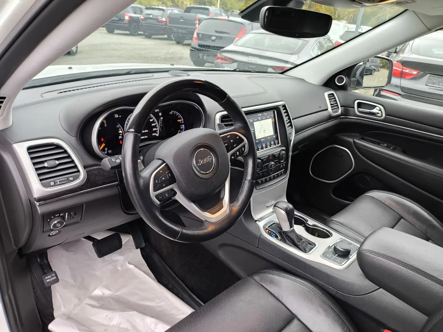 Grand Cherokee 3.0 CRD Summit LEDER NAVI PDC