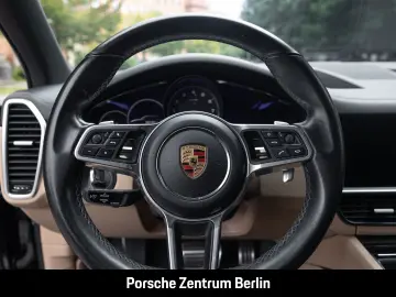 Cayenne S LED-Matrix Standheizung Luftfederung