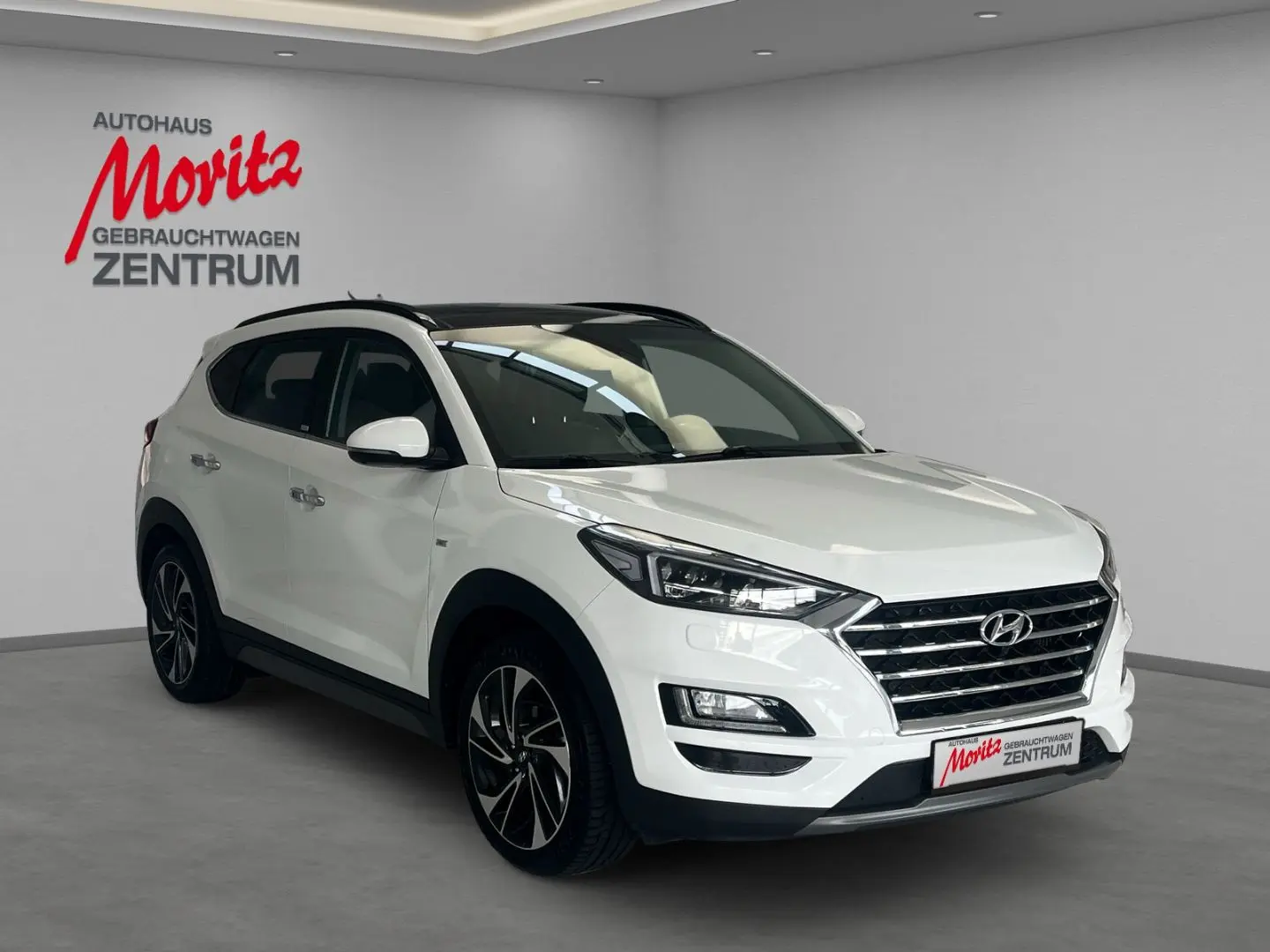Tucson 2.0 CRDi Premium 4WD Aut.  PANO TOTWINKEL