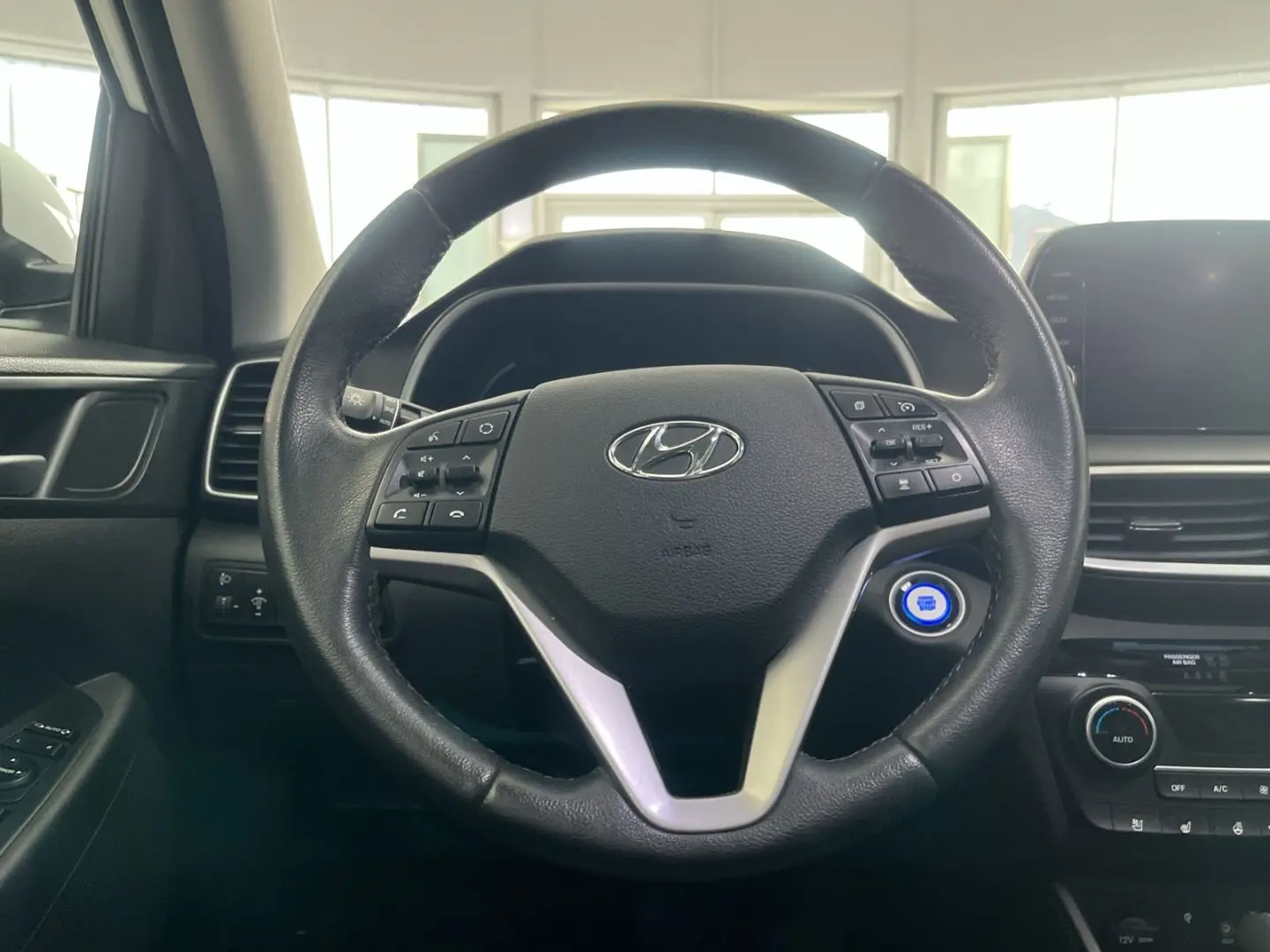 Tucson 2.0 CRDi Premium 4WD Aut.  PANO TOTWINKEL